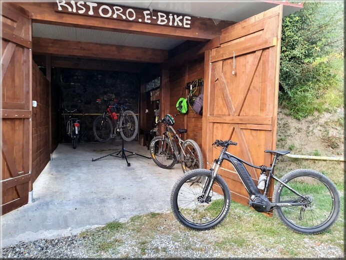 farmhouse bianca fattoria workshop E-Bike